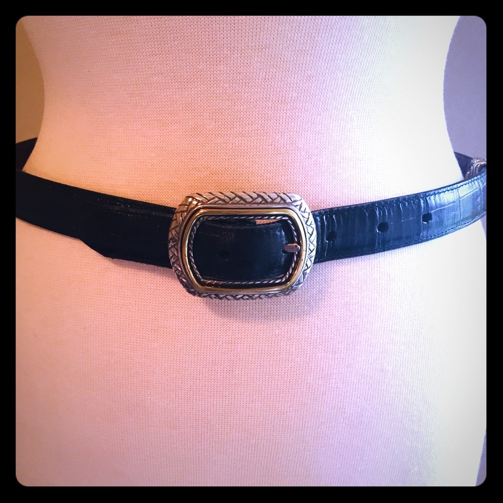 🎉 DONATE SOON🎉Reversible real leather belt.